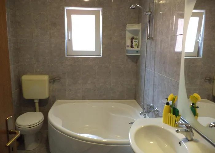 Apartamento With A Parking Space Tribunj, Vodice - 13137